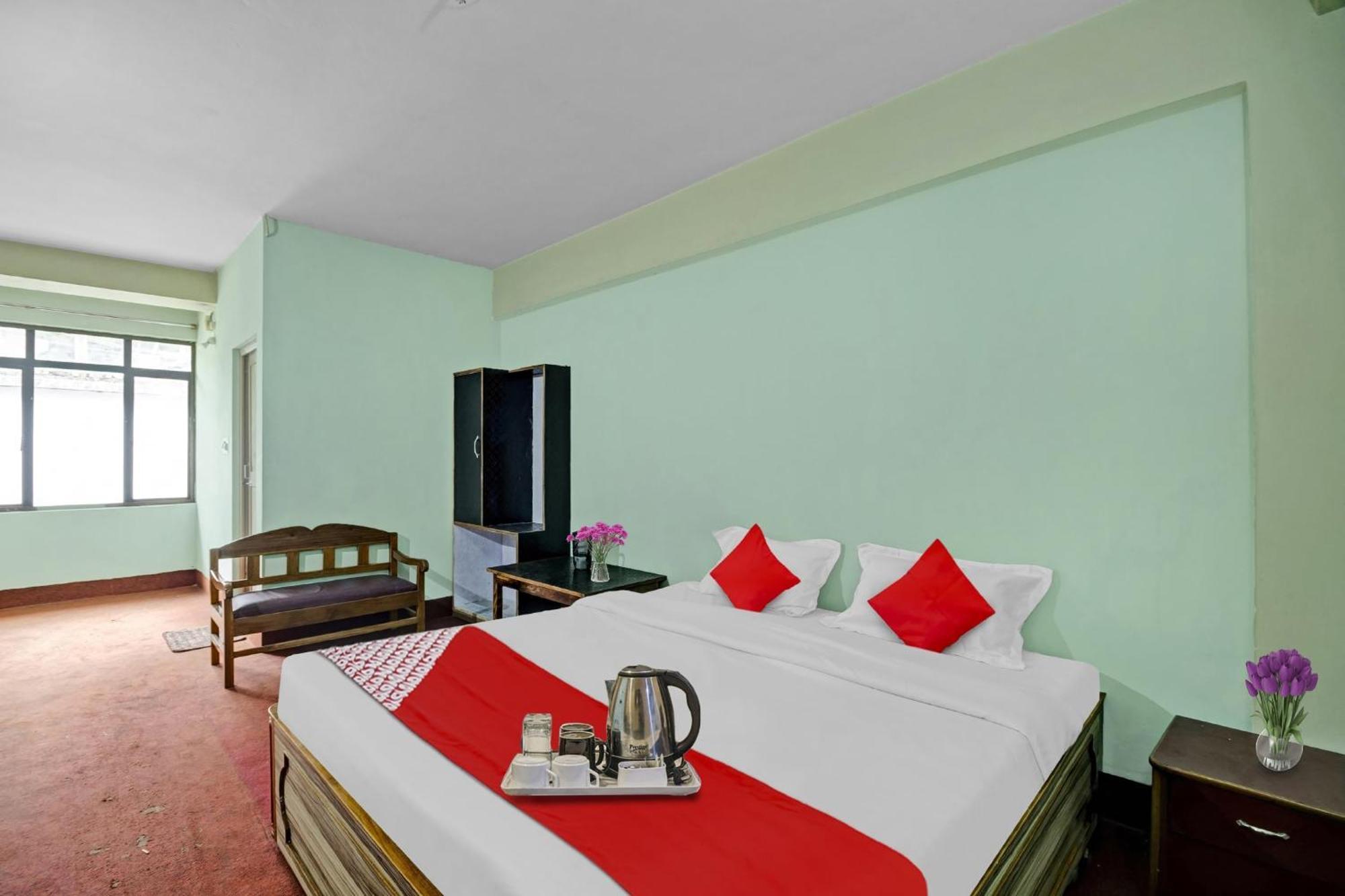 Hotel O Evergreen Guest House 실롱 외부 사진
