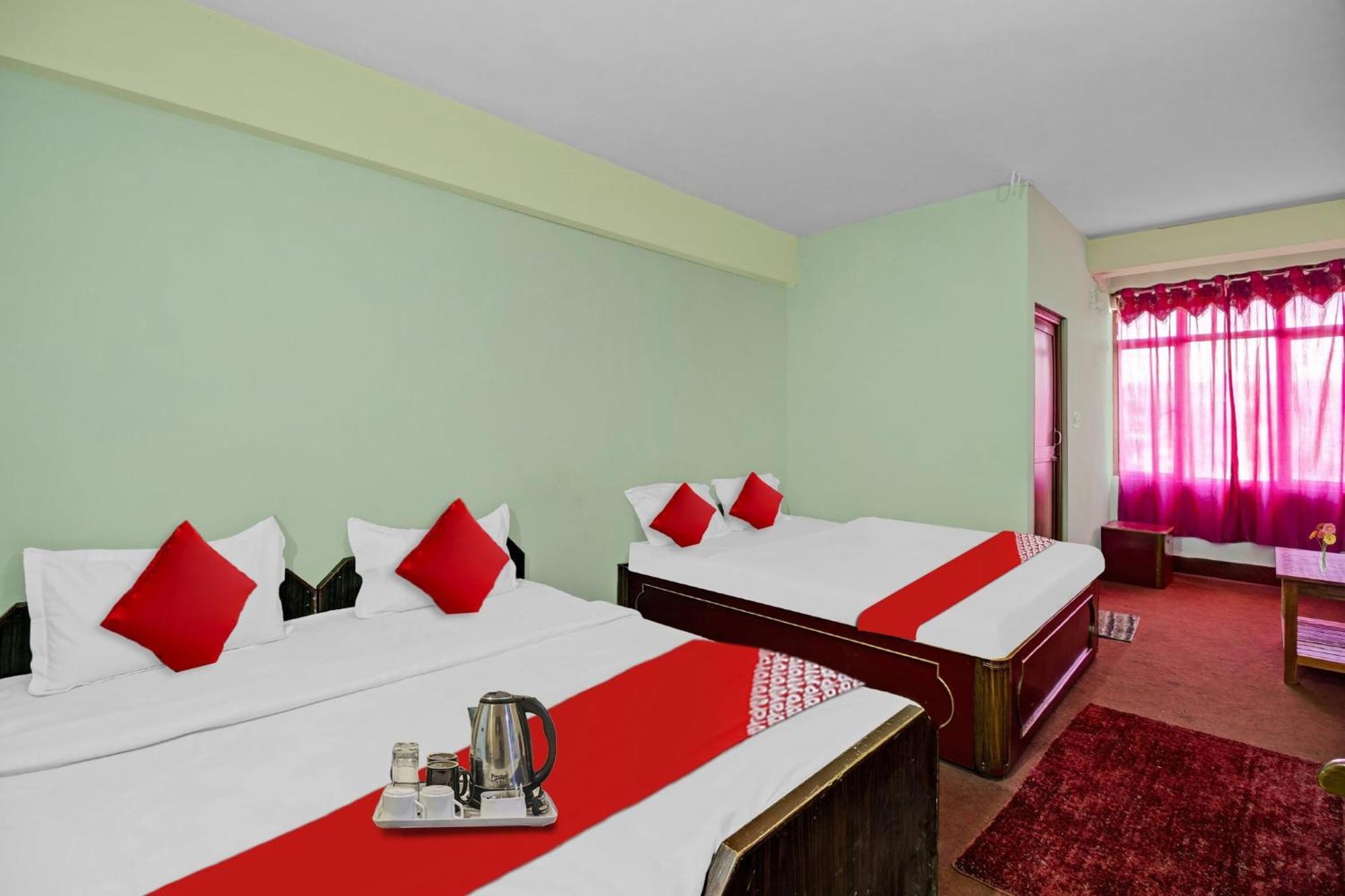 Hotel O Evergreen Guest House 실롱 외부 사진
